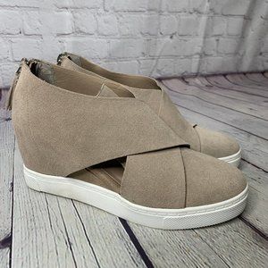 vander wedge sneaker